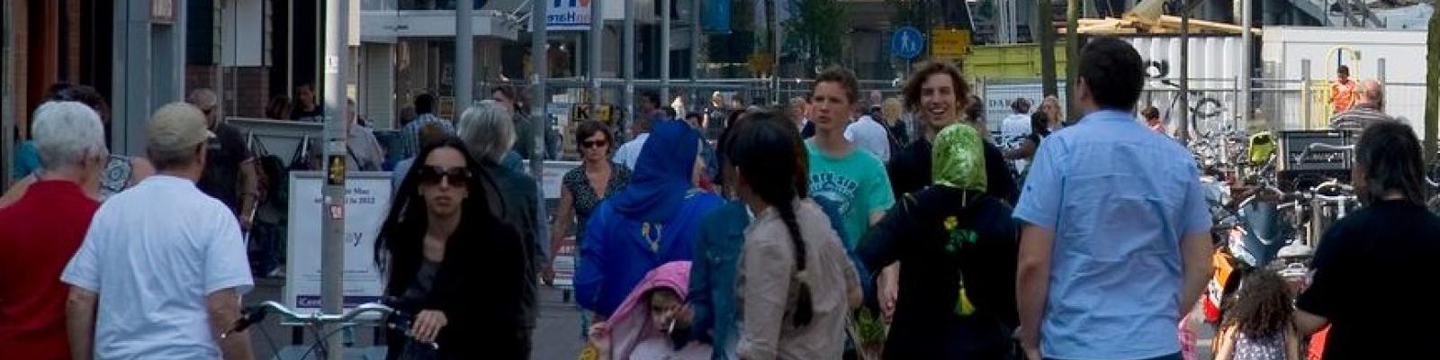 straat met mensen